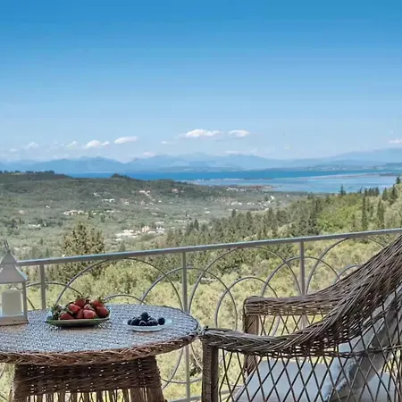 Lefkada *
